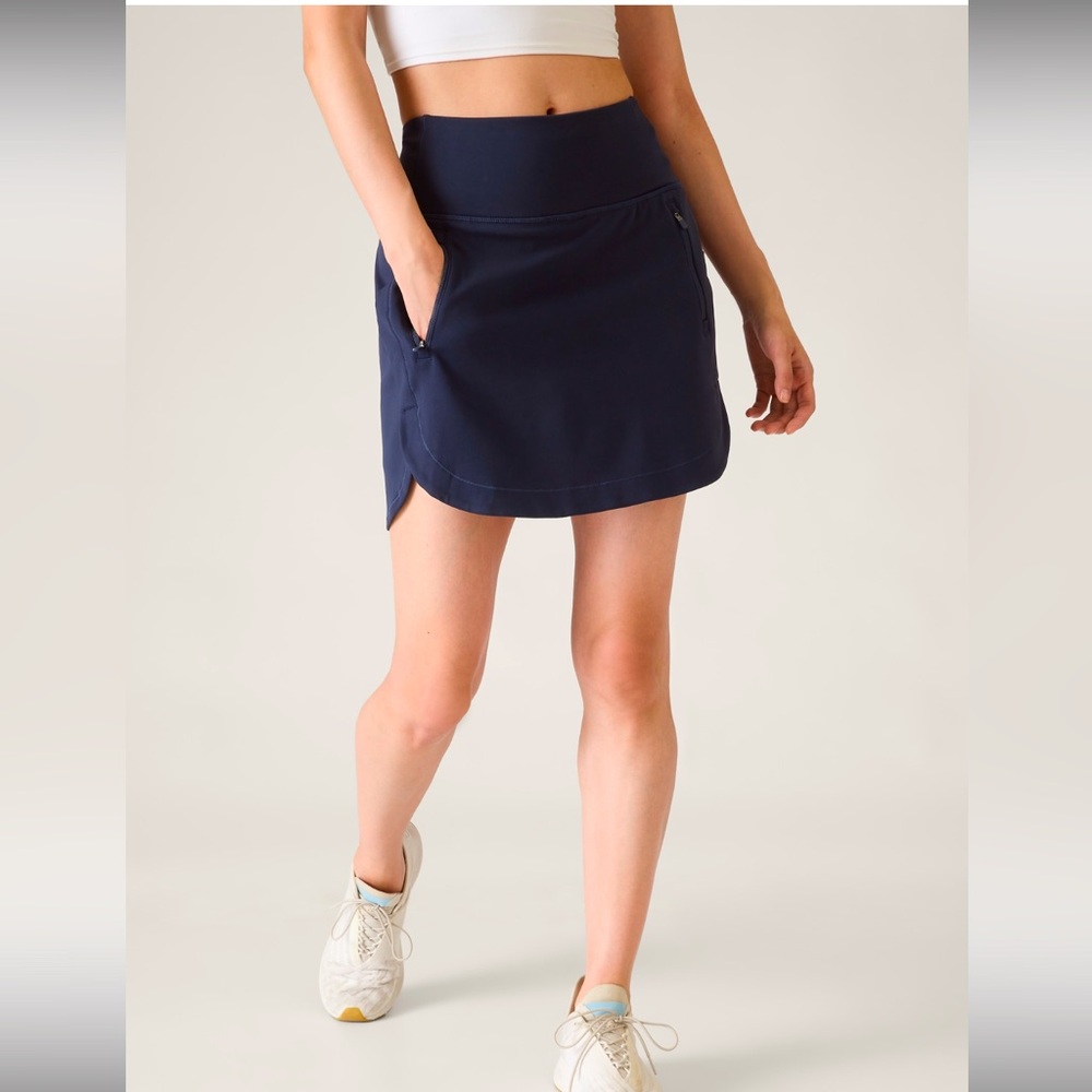 Athleta Fairway High Rise Golf 16” Skort